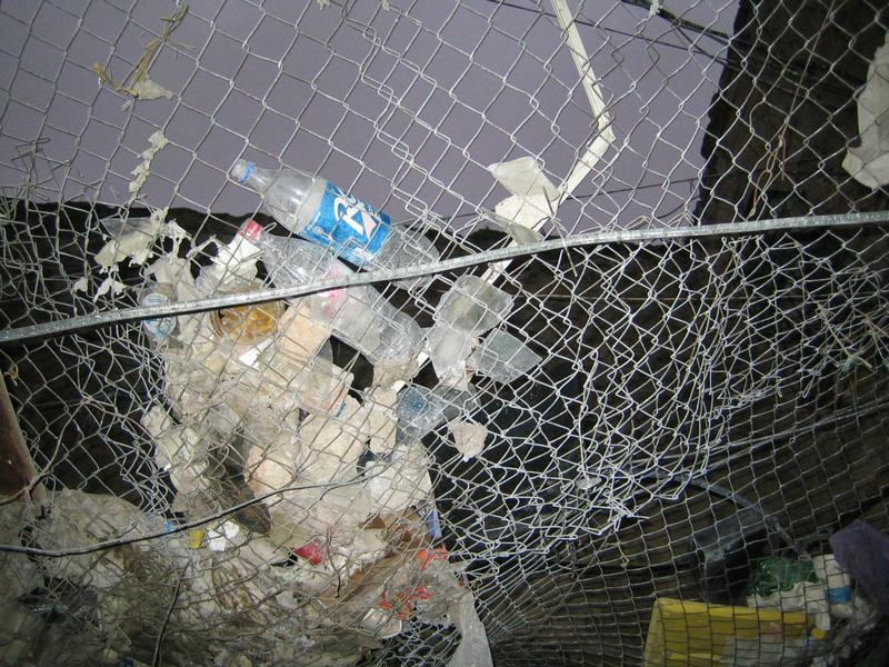 Rubbish caught by netting in Hebron